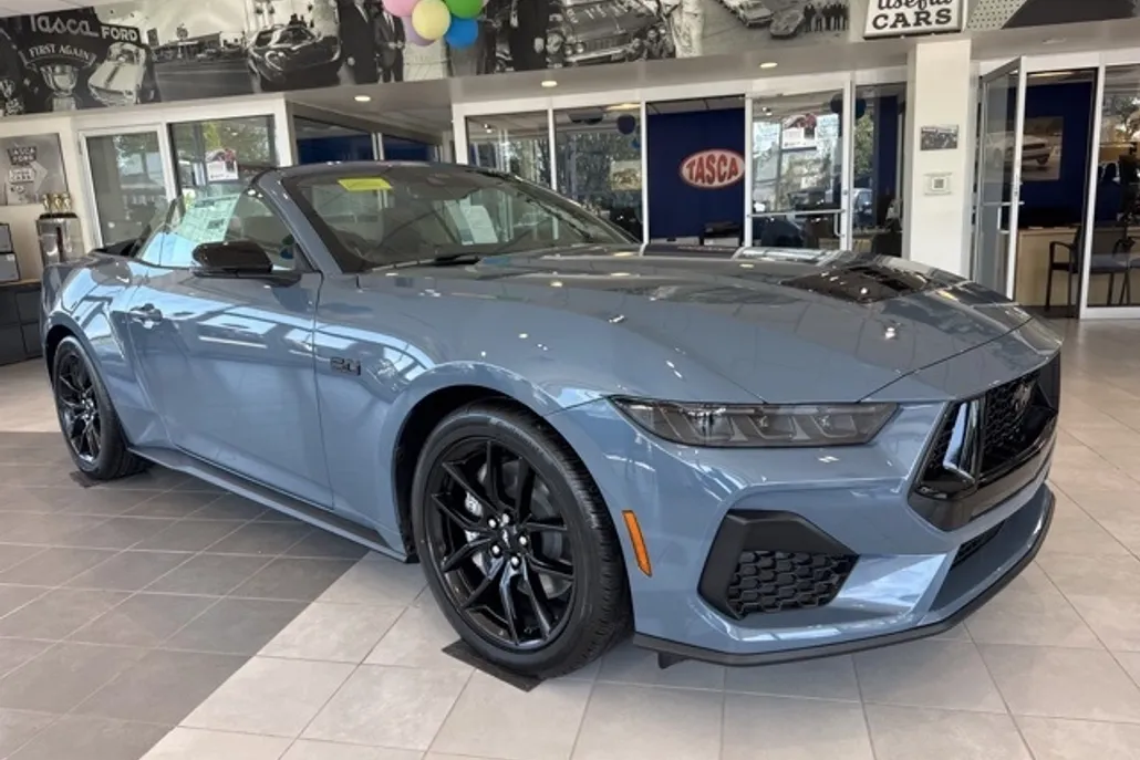 2025 Ford Mustang GT Premium Convertible photo 1