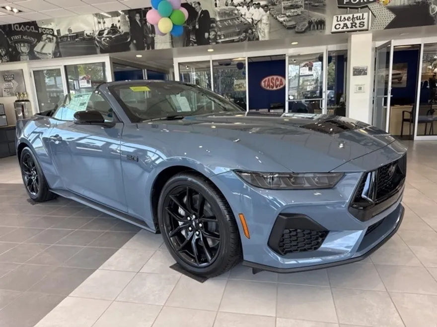 2025 Ford Mustang GT Premium Convertible photo 1