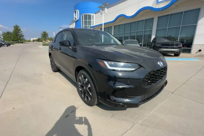 2026 Honda HR-V EX-L photo 1