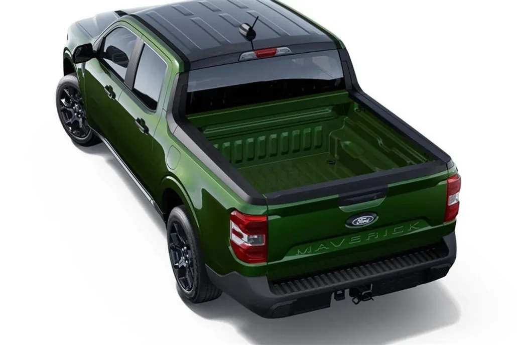 2025 Ford Maverick XLT photo 1