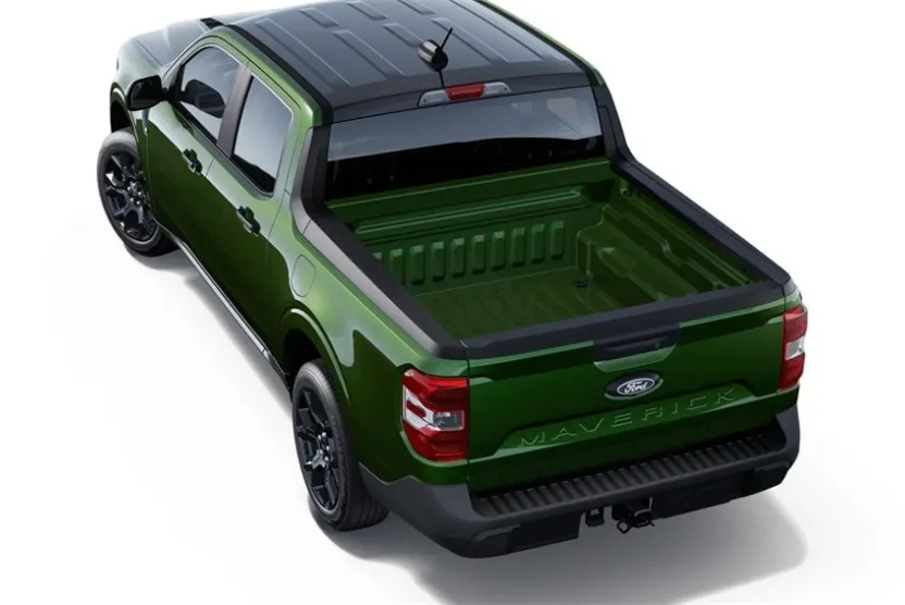 2025 Ford Maverick XLT photo 1