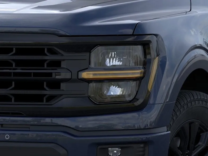 2025 Ford F-150 XLT photo 18