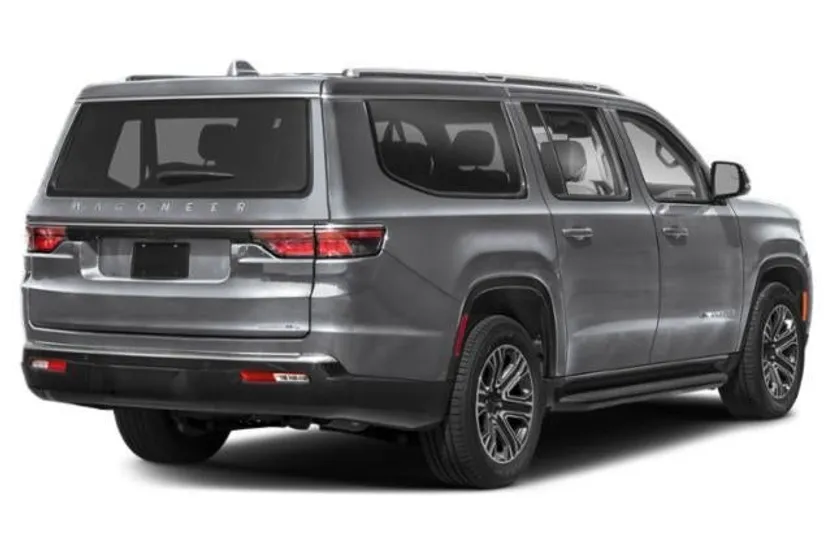 2024 Jeep Wagoneer L Series II photo 1
