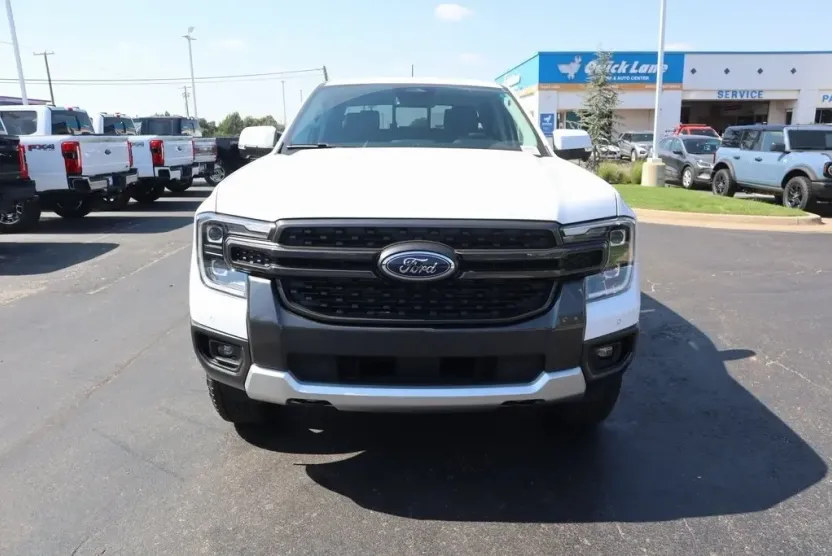 2025 Ford Ranger Lariat photo 1