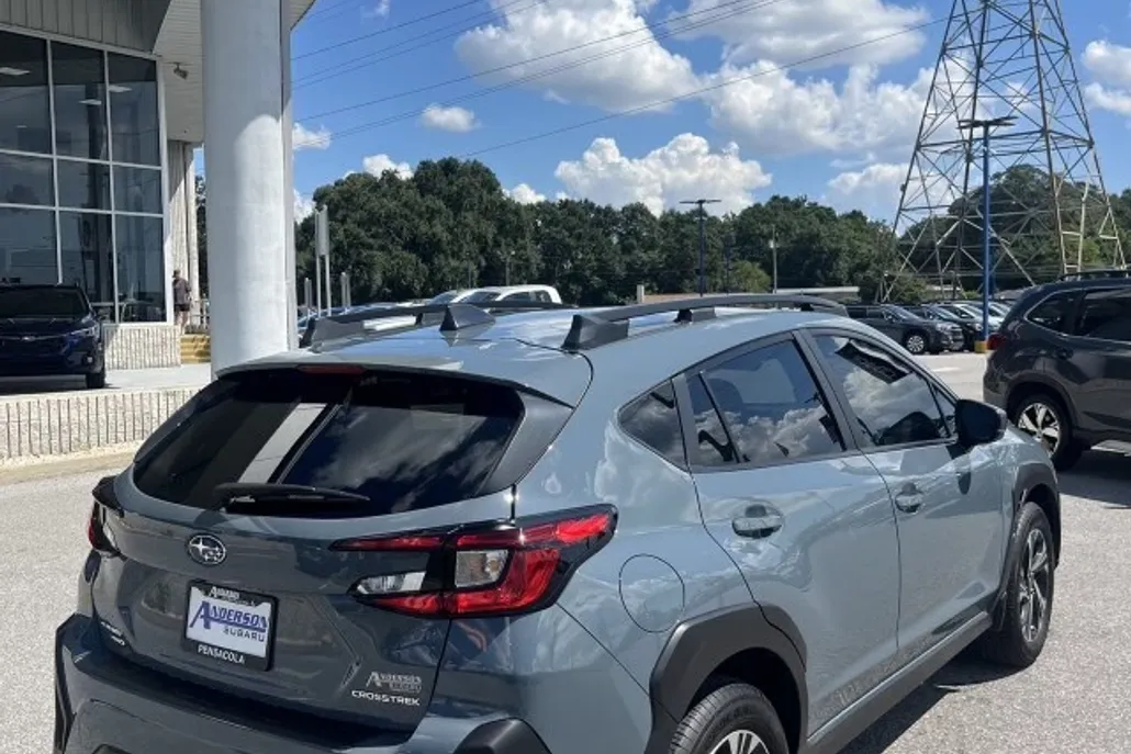 2024 Subaru Crosstrek Premium photo 1