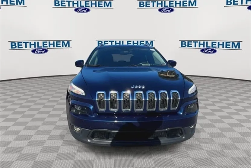 2016 Jeep Cherokee Latitude photo 1
