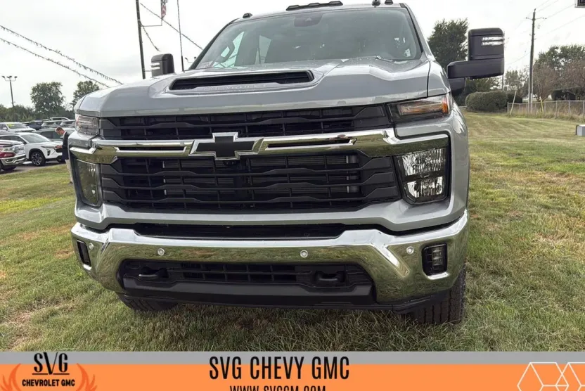 2025 Chevrolet Silverado 2500HD High Country LT photo 1