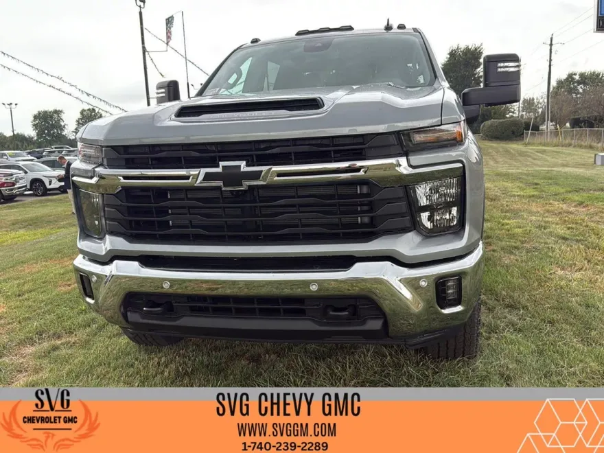 2025 Chevrolet Silverado 2500HD High Country LT photo 1