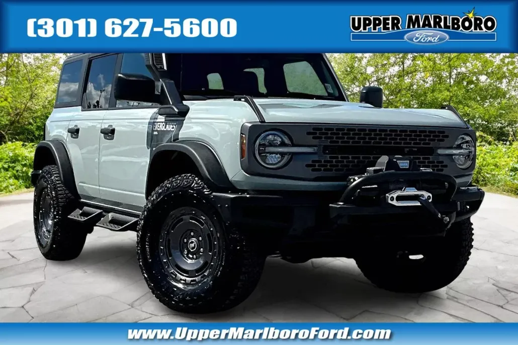 2024 Ford Bronco Everglades photo 1