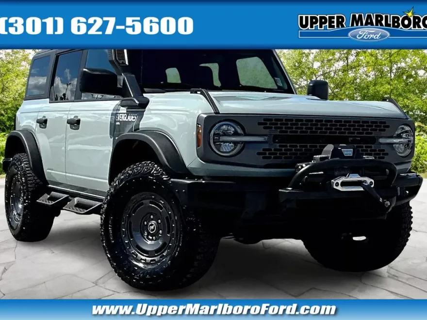 2024 Ford Bronco Everglades photo 1