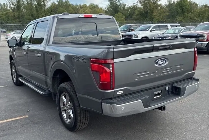 2024 Ford F-150 XLT photo 1