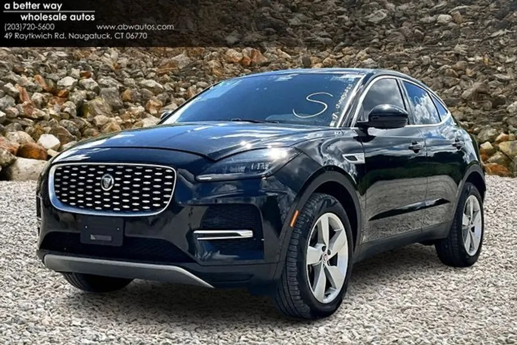 2022 Jaguar E-PACE P250 SE photo 1