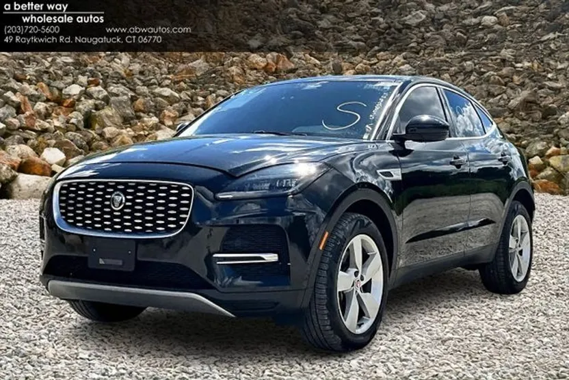 2022 Jaguar E-PACE P250 SE photo 1