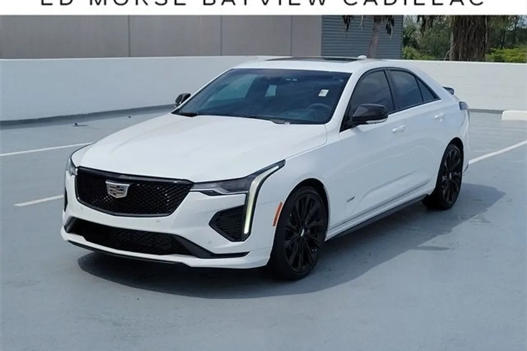 2022 Cadillac CT4 photo 1