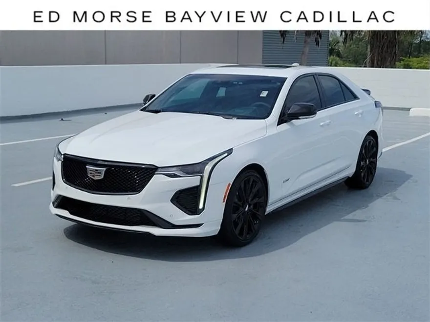 2022 Cadillac CT4 photo 1