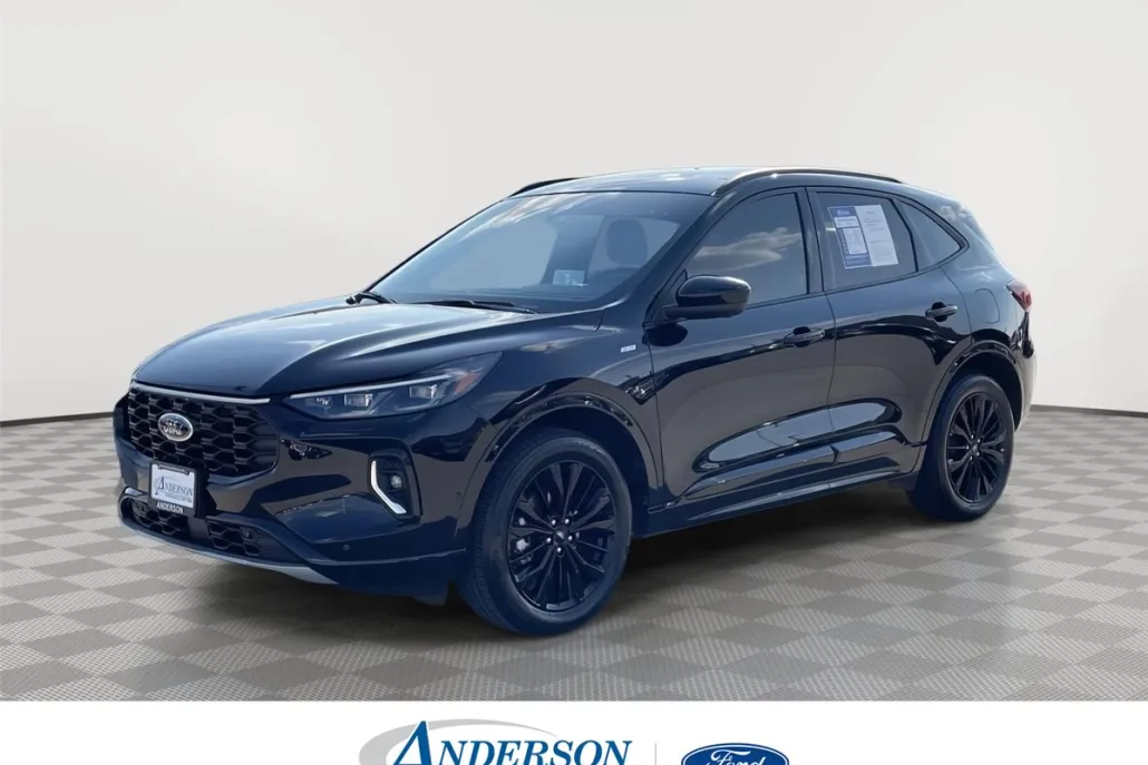 2023 Ford Escape ST-Line Elite photo 1