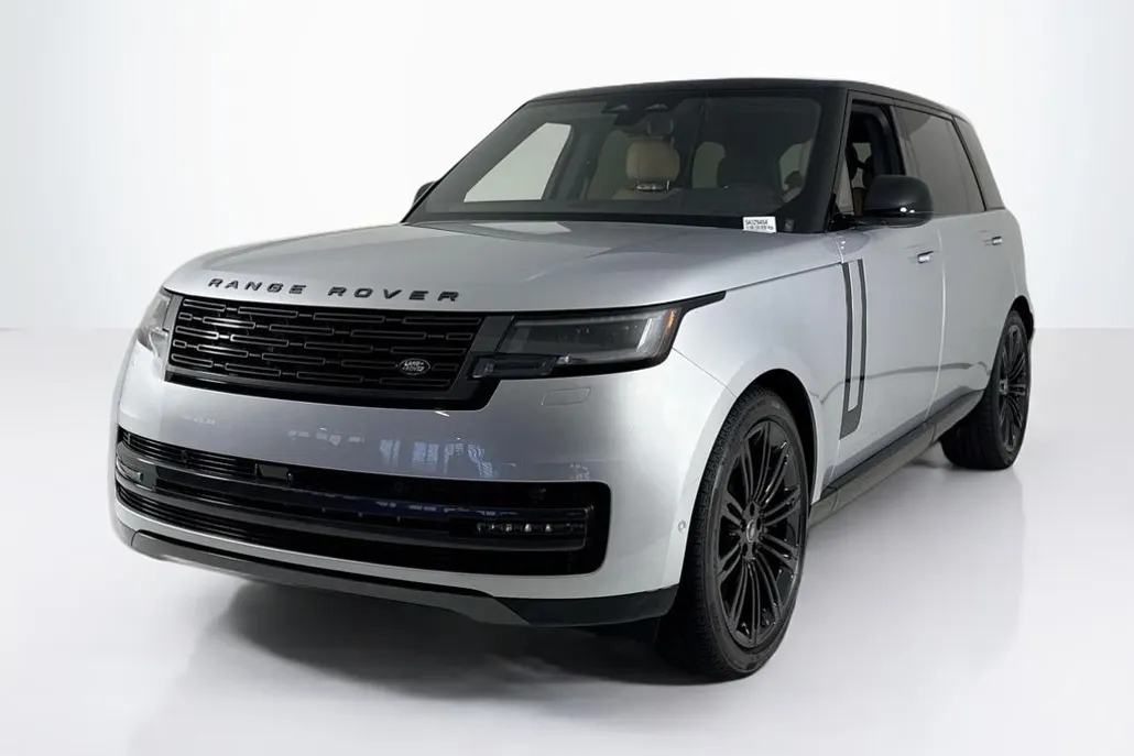 2025 Land Rover Range Rover SE photo 1