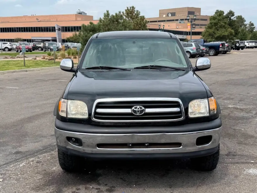 2002 Toyota Tundra SR5 photo 1