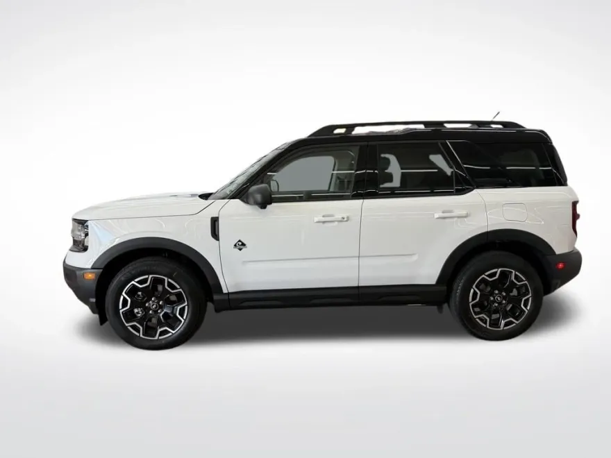 2025 Ford Bronco Sport Outer Banks photo 1