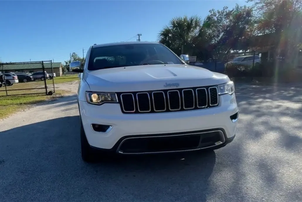 2022 Jeep Cherokee Limited photo 1