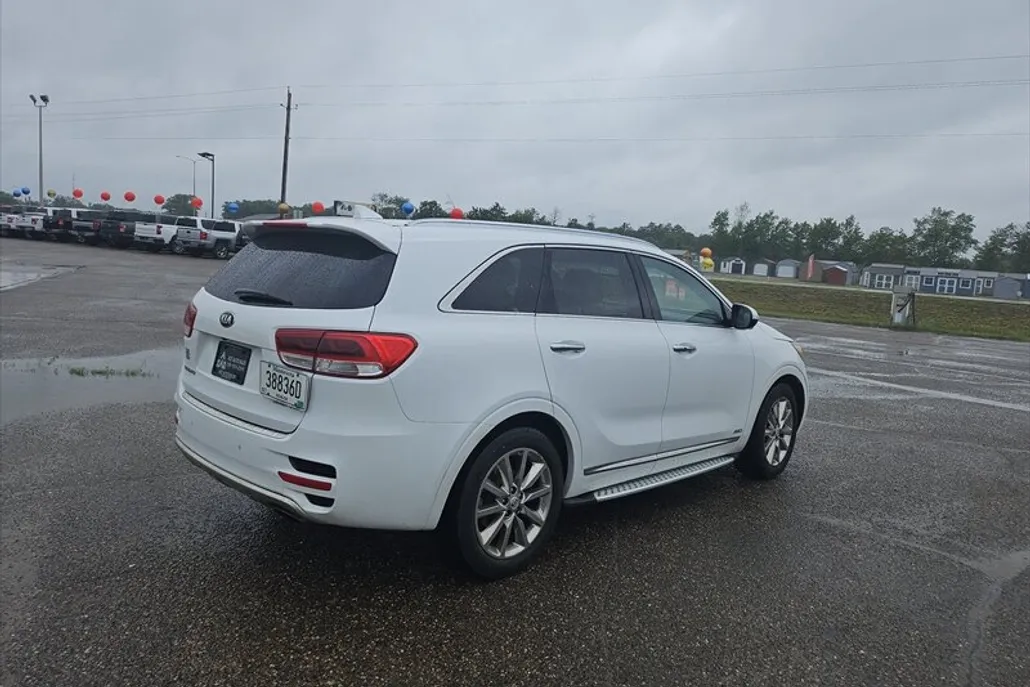 2017 Kia Sorento SX V6 photo 1