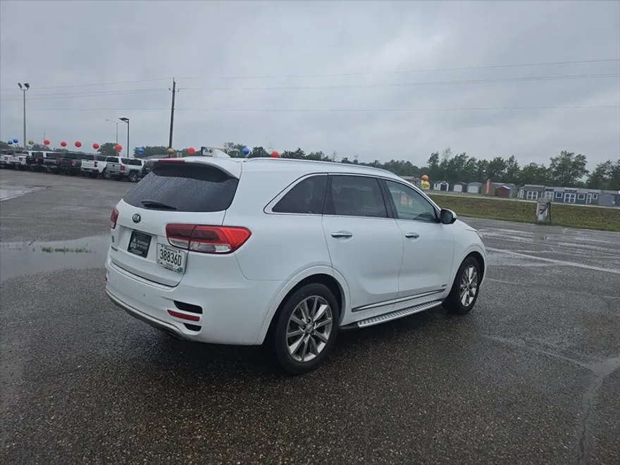 2017 Kia Sorento SX V6 photo 1