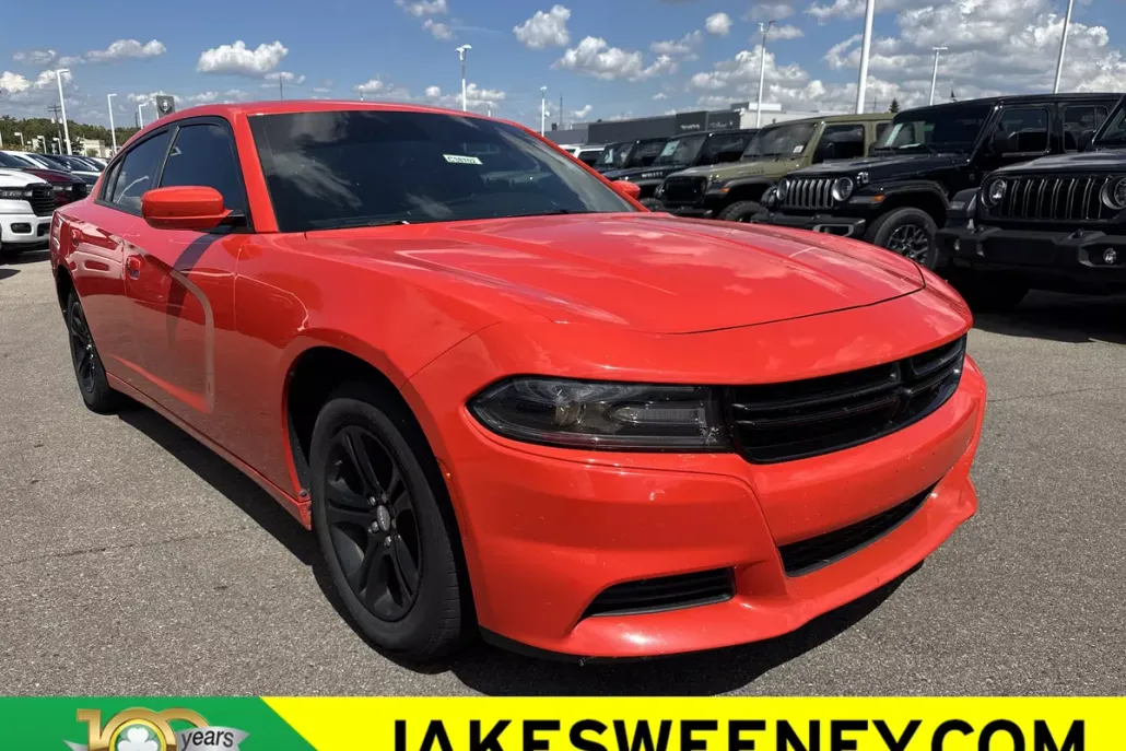 2020 Dodge Charger SXT photo 1