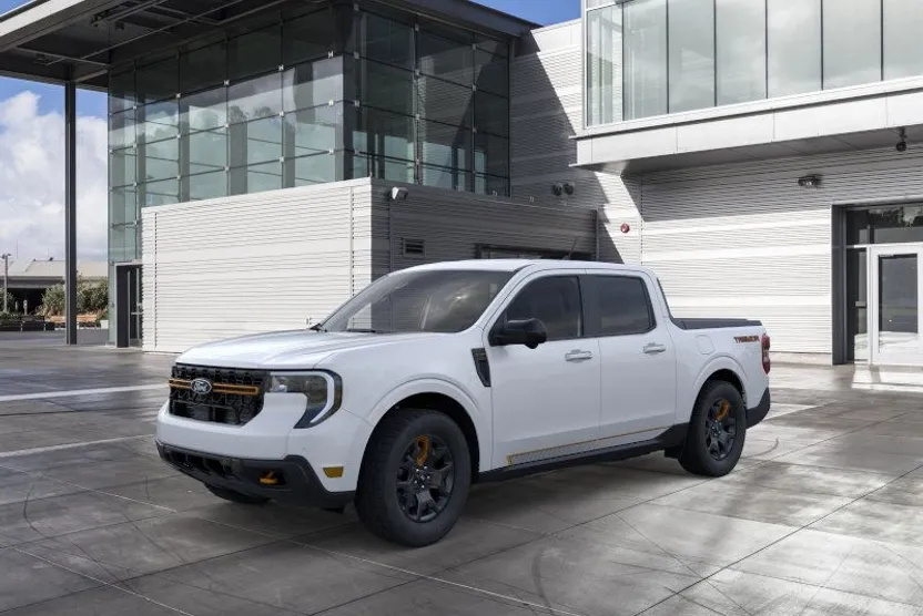2025 Ford Maverick Tremor photo 1
