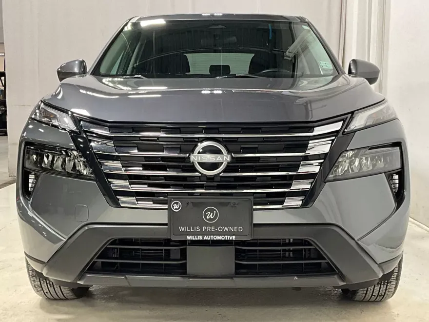 2024 Nissan Rogue SV photo 1