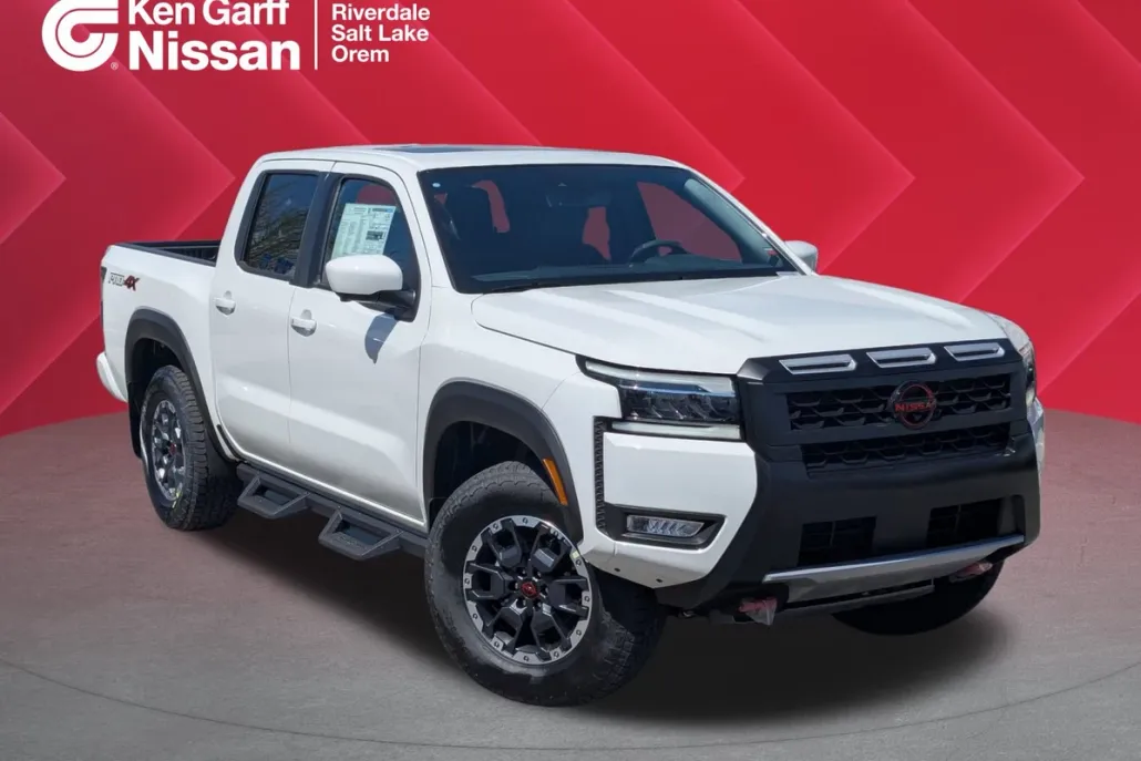 2025 Nissan Frontier PRO-4X photo 1