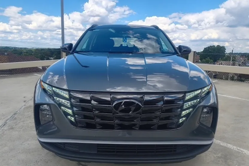 2022 Hyundai Tucson SEL photo 1
