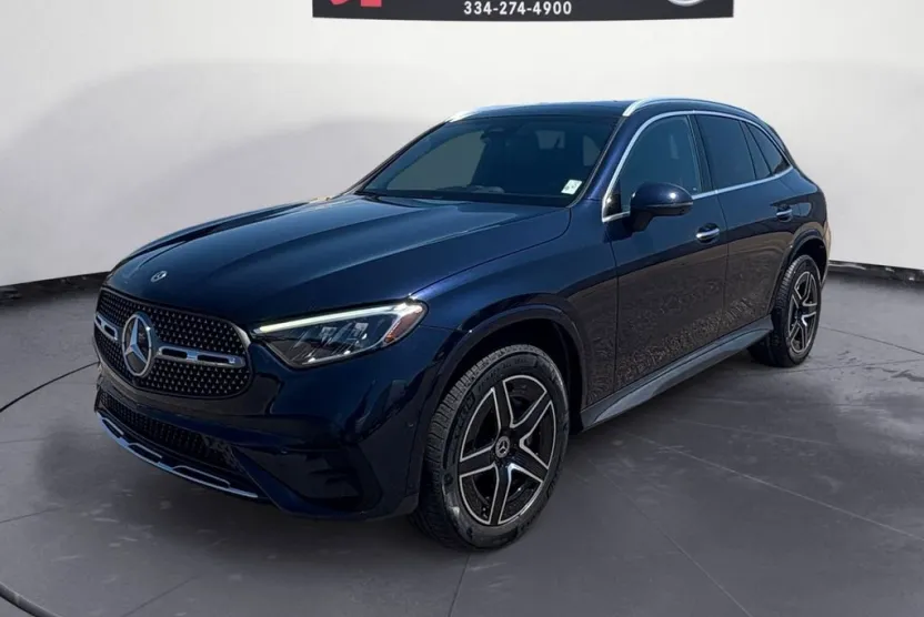 2024 Mercedes Benz GLC 300 photo 1