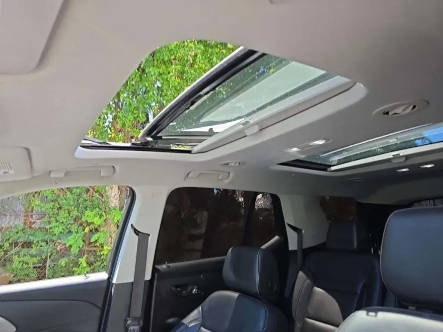 2020 Chevrolet Traverse RS photo 1