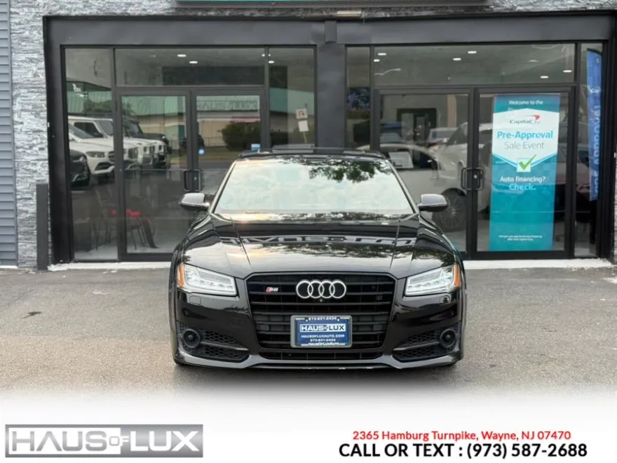 2017 Audi S8 Quattro Plus photo 4