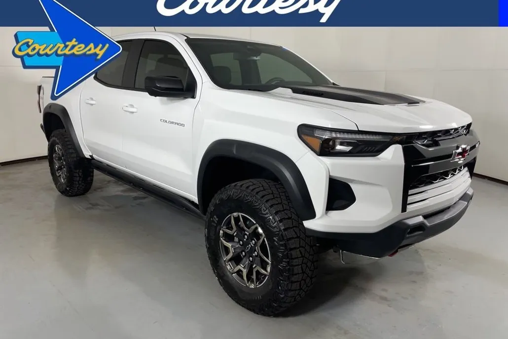 2026 Chevrolet Colorado ZR2 photo 1