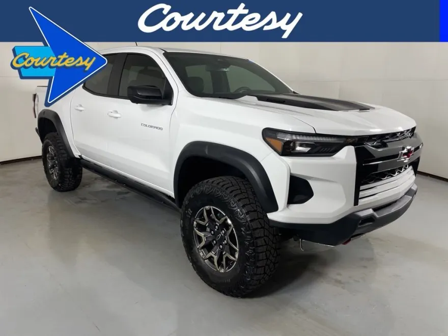 2026 Chevrolet Colorado ZR2 photo 1