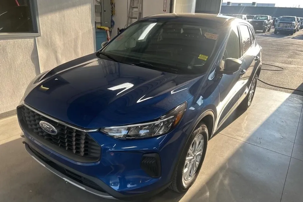 2023 Ford Escape Active photo 1