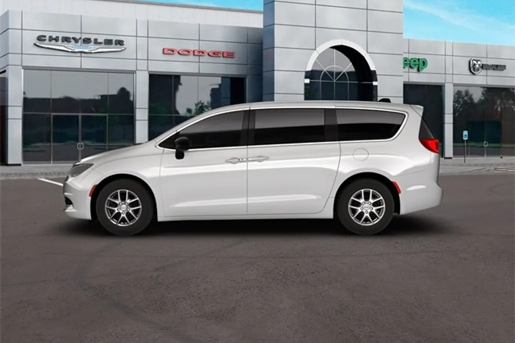 2026 Chrysler Voyager LX photo 1