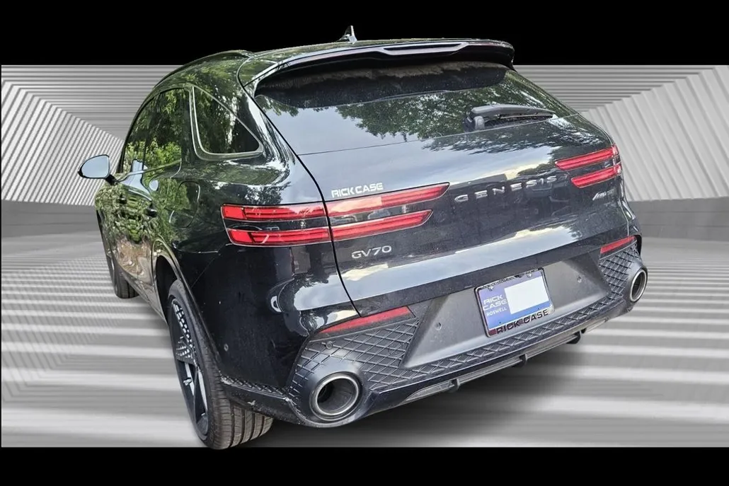 2024 Genesis GV70 3.5T Sport photo 1