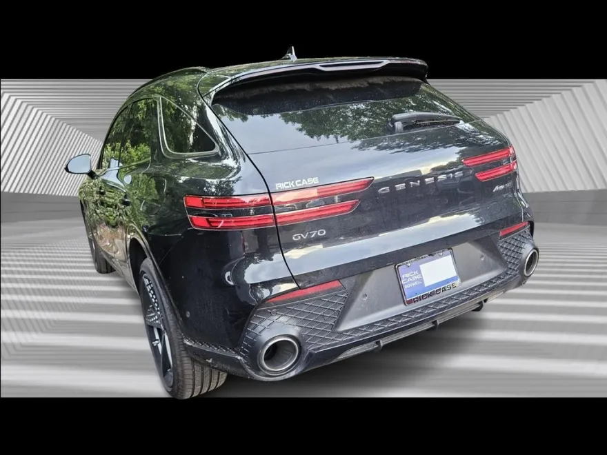 2024 Genesis GV70 3.5T Sport photo 1