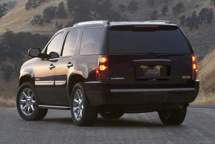 2012 Gmc Yukon Denali photo 1
