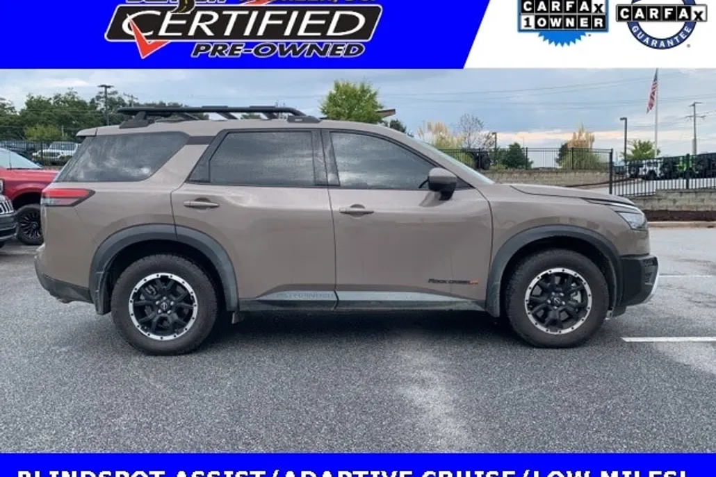 2023 Nissan Pathfinder Rock Creek photo 1