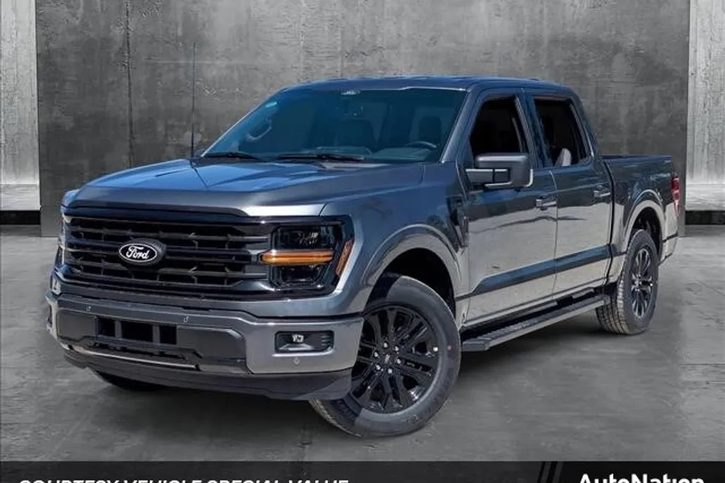 2025 Ford F-150 XLT photo 1