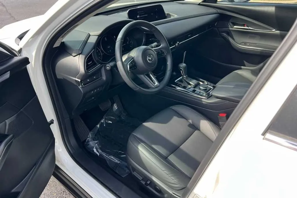 2025 Mazda CX-30 2.5 S Preferred photo 1