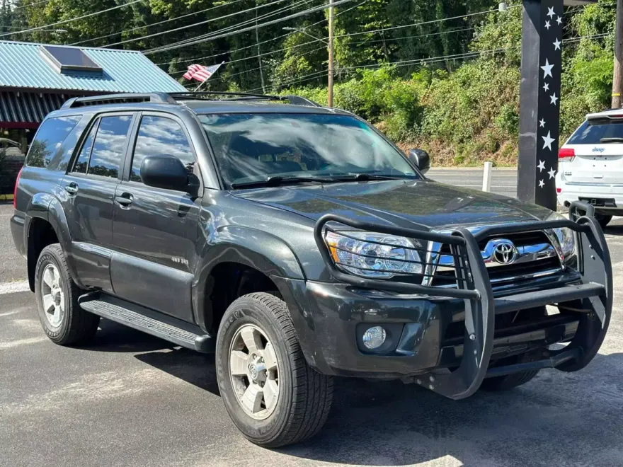 2006 Toyota 4Runner SR5 Sport photo 1