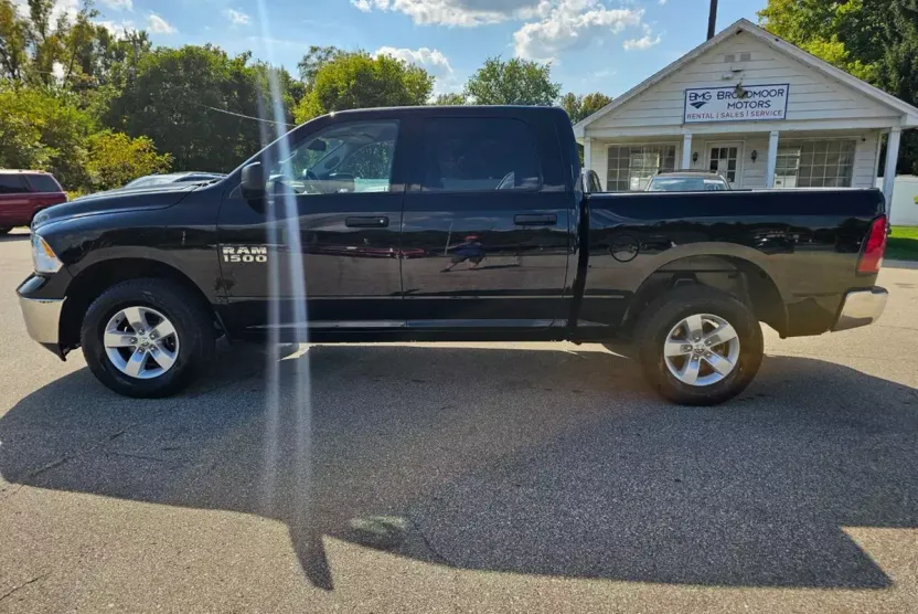 2015 Ram 1500 Tradesman photo 1