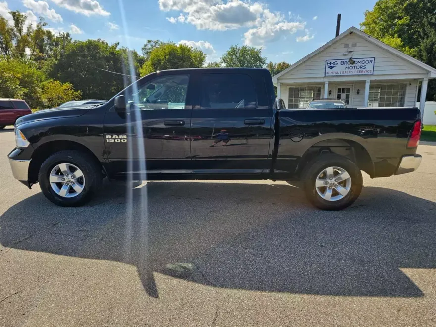 2015 Ram 1500 Tradesman photo 1