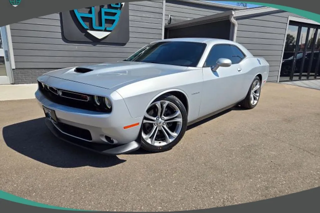 2020 Dodge Challenger R/T photo 1