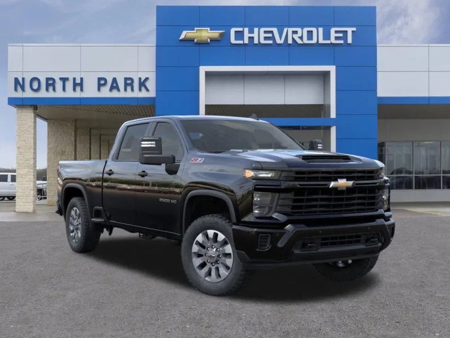 2025 Chevrolet Silverado 2500HD Custom photo 1