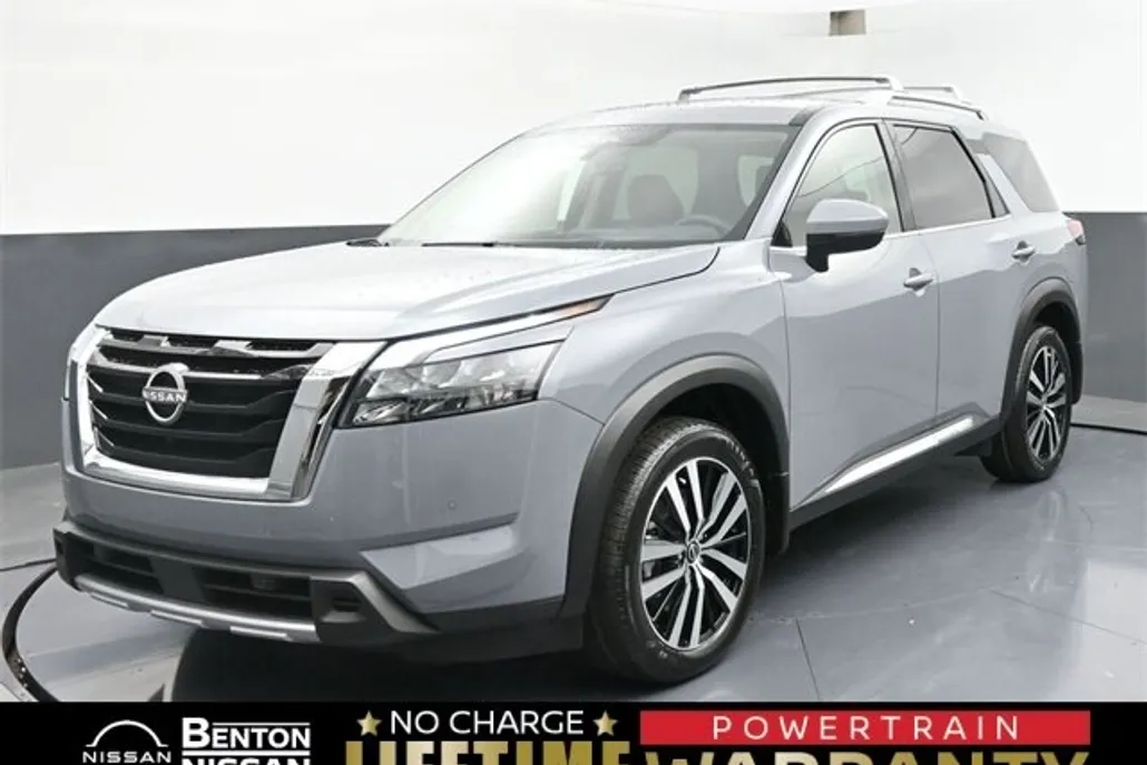 2025 Nissan Pathfinder Platinum photo 1